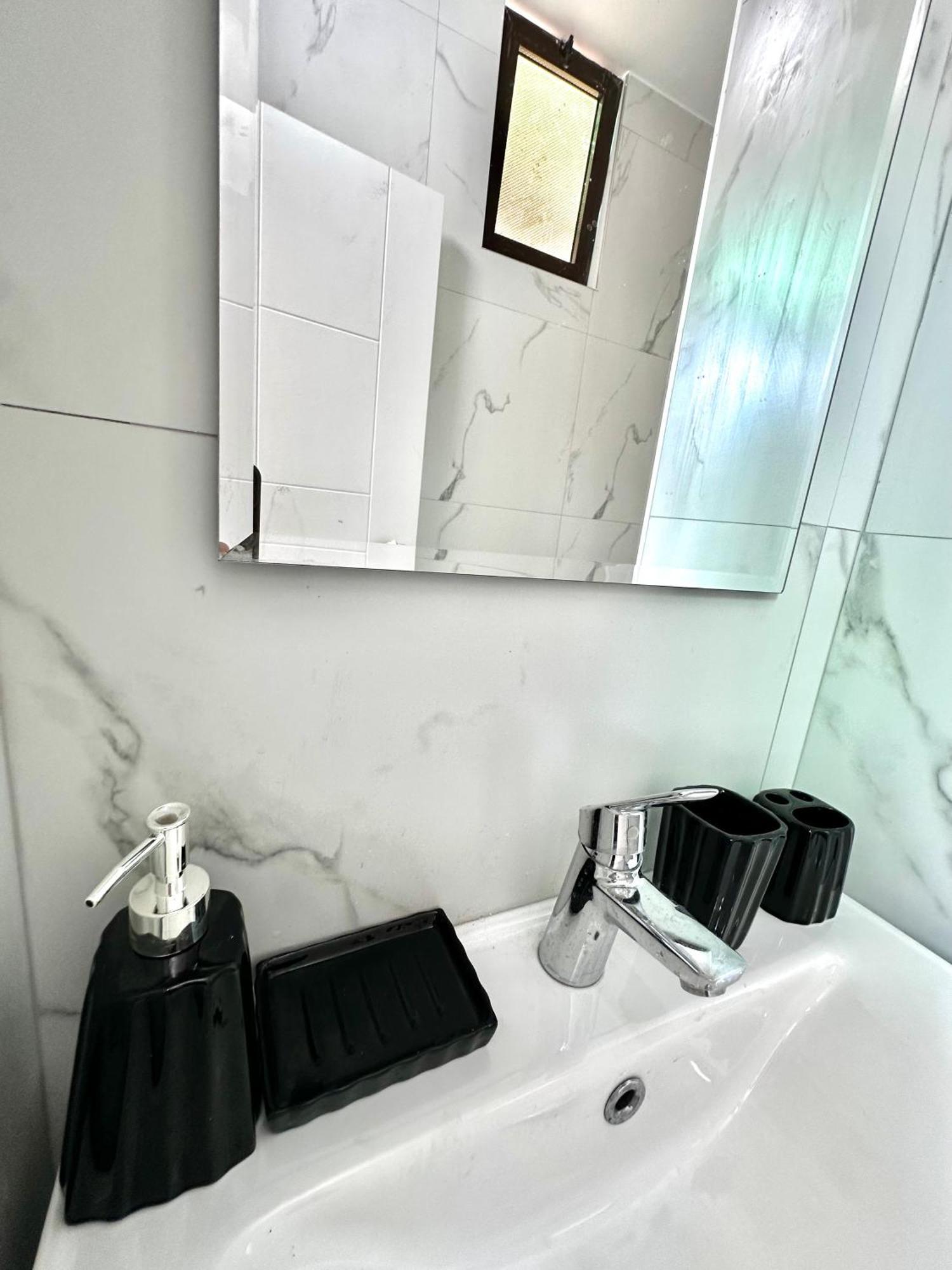 Tirana Apartment Center Jon Екстер'єр фото